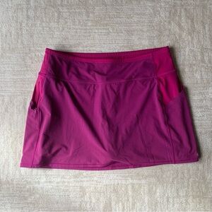 Athleta Action Skort in Magenta Dobby Fabric w/ Side Pockets